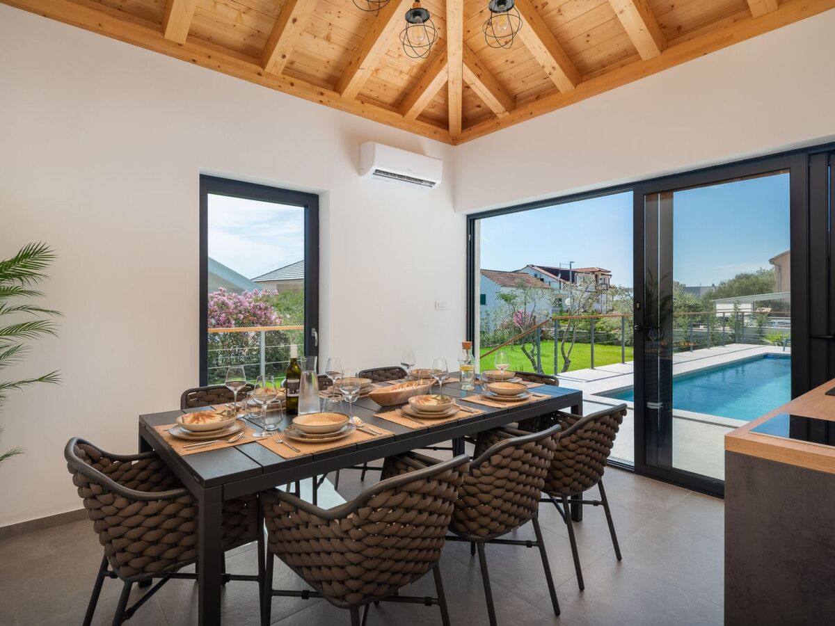 Villa Bianca Šibenik – Maison 12 pers., piscine chauffée, plage 50m - Photo 10