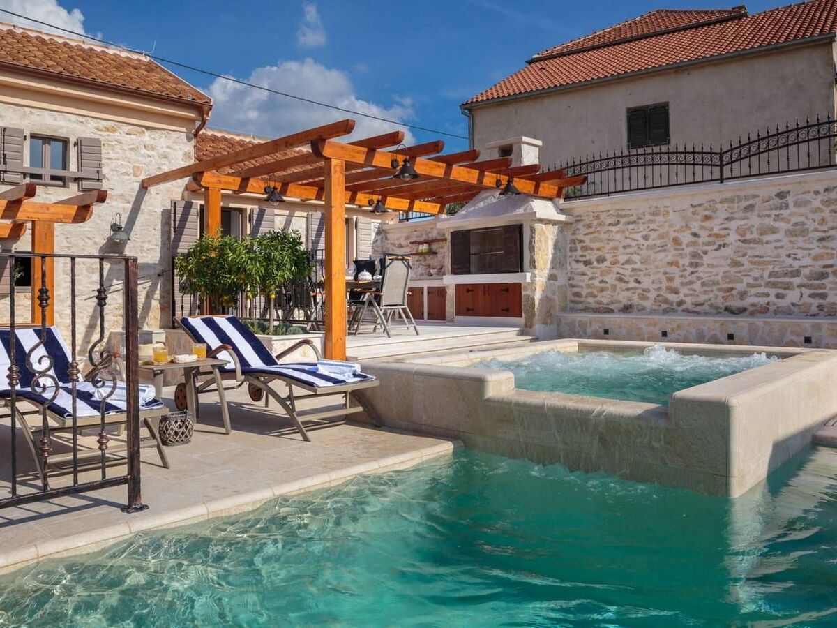 Villa Josipovi Dvori – Maison Primošten piscine privée - Photo 8