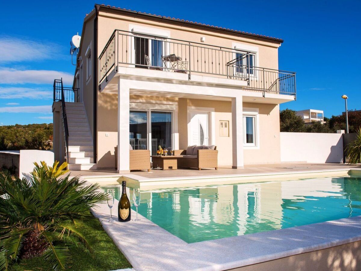 Villa Sky avec piscine privée à Primošten - Photo 4