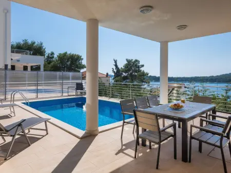 Villa Jasmin, maison 5 chambres avec piscine privée : photo 4
