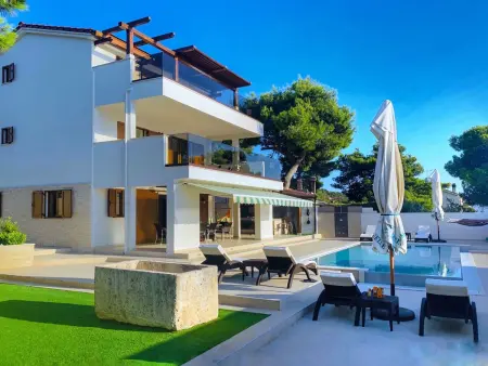 Maison 10 personnes avec piscine à Ražanj : photo 2