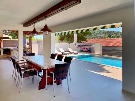 Maison 10 personnes avec piscine à Ražanj : photo 7