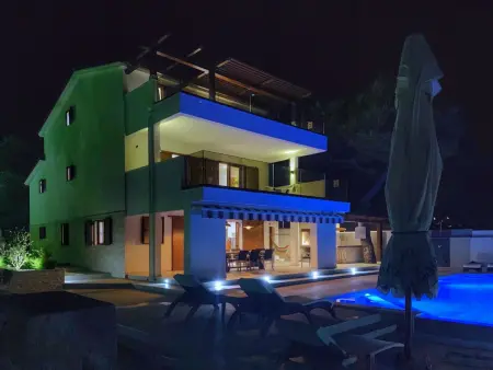 Maison 10 personnes avec piscine à Ražanj : photo 27