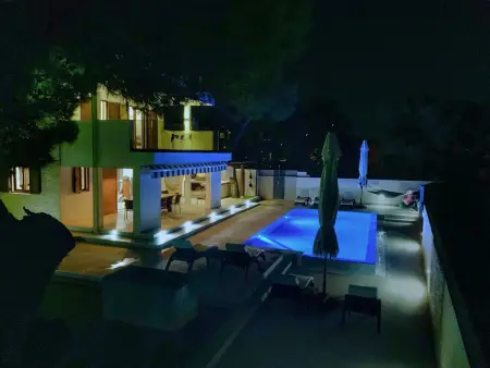 Maison 10 personnes avec piscine à Ražanj : photo 28