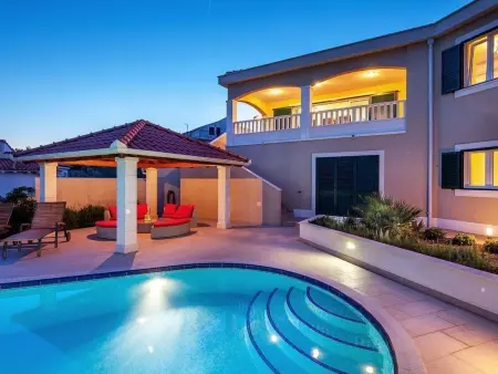 Maison 8 pers. avec piscine chauffée à 10m de la plage : photo 9