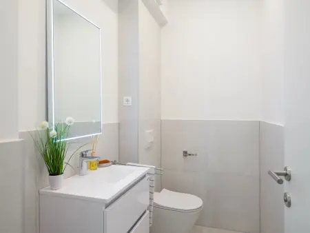 Maison avec piscine privée chauffée à Podorljak : photo 26