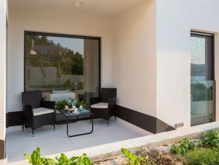Maison avec piscine privée chauffée à Podorljak : photo 37