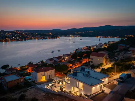 Maison avec piscine privée chauffée à Podorljak : photo 48