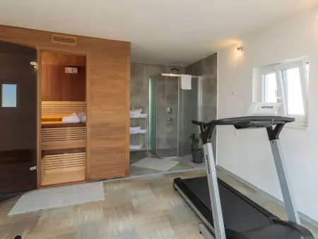 Villa Ivelja : maison 8 personnes avec piscine chauffée : photo 10
