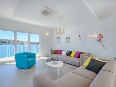 Villa Lori : maison 10 pers., plage à 5 m, piscine chauffée : photo 8