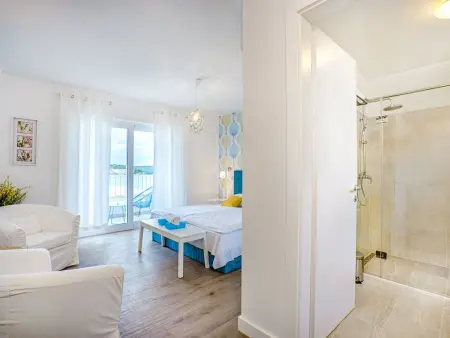 Villa Lori : maison 10 pers., plage à 5 m, piscine chauffée : photo 21
