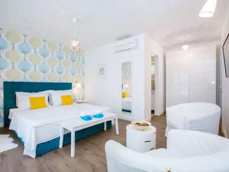 Villa Lori : maison 10 pers., plage à 5 m, piscine chauffée : photo 22