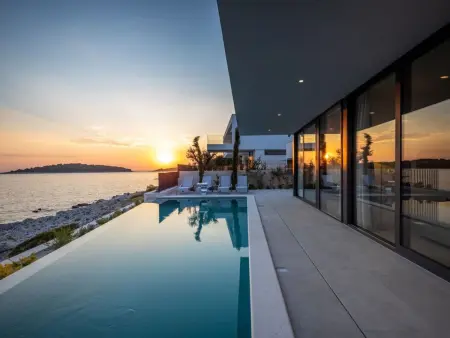 Villa Esperia Rogoznica – Maison 10 personnes sur la plage