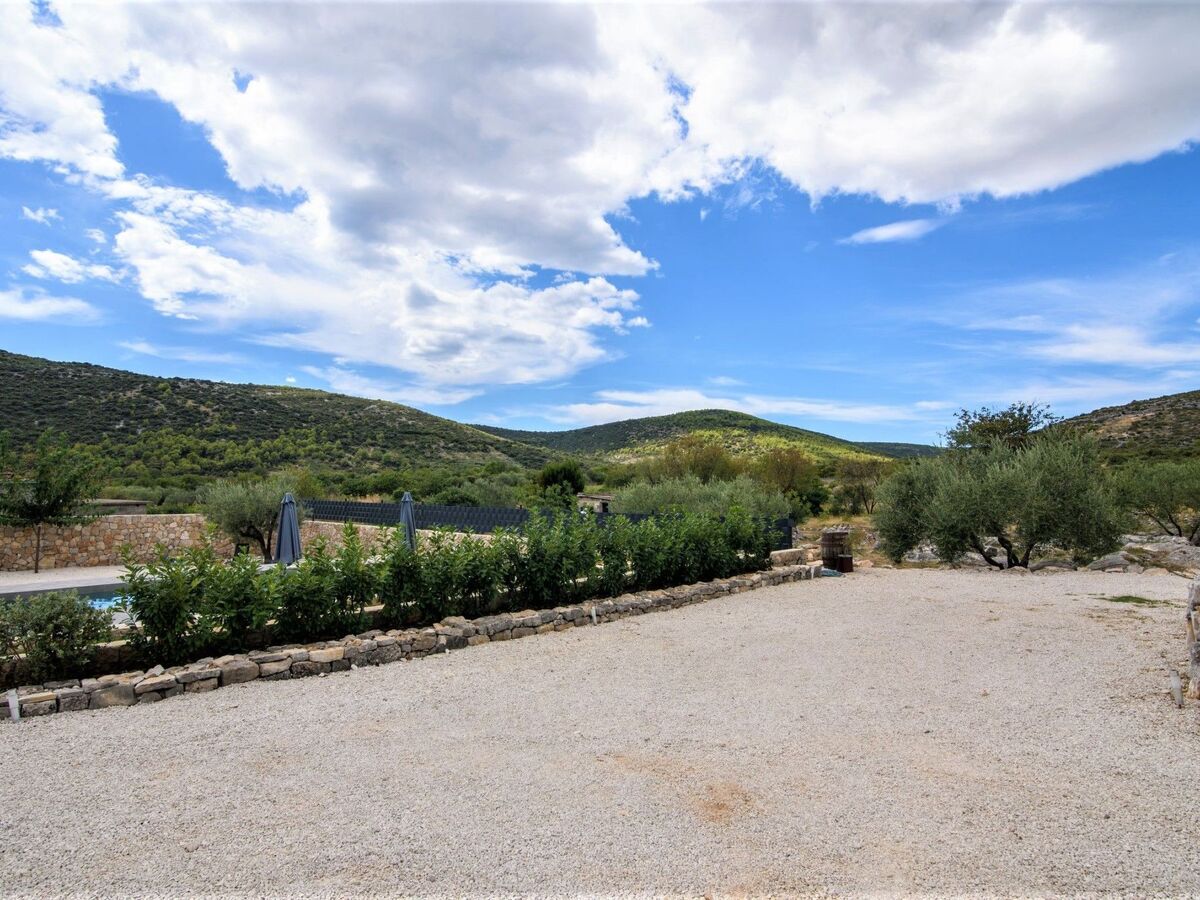 Villa Boslien : maison 1500 m² avec piscine près de Trogir - Photo 35