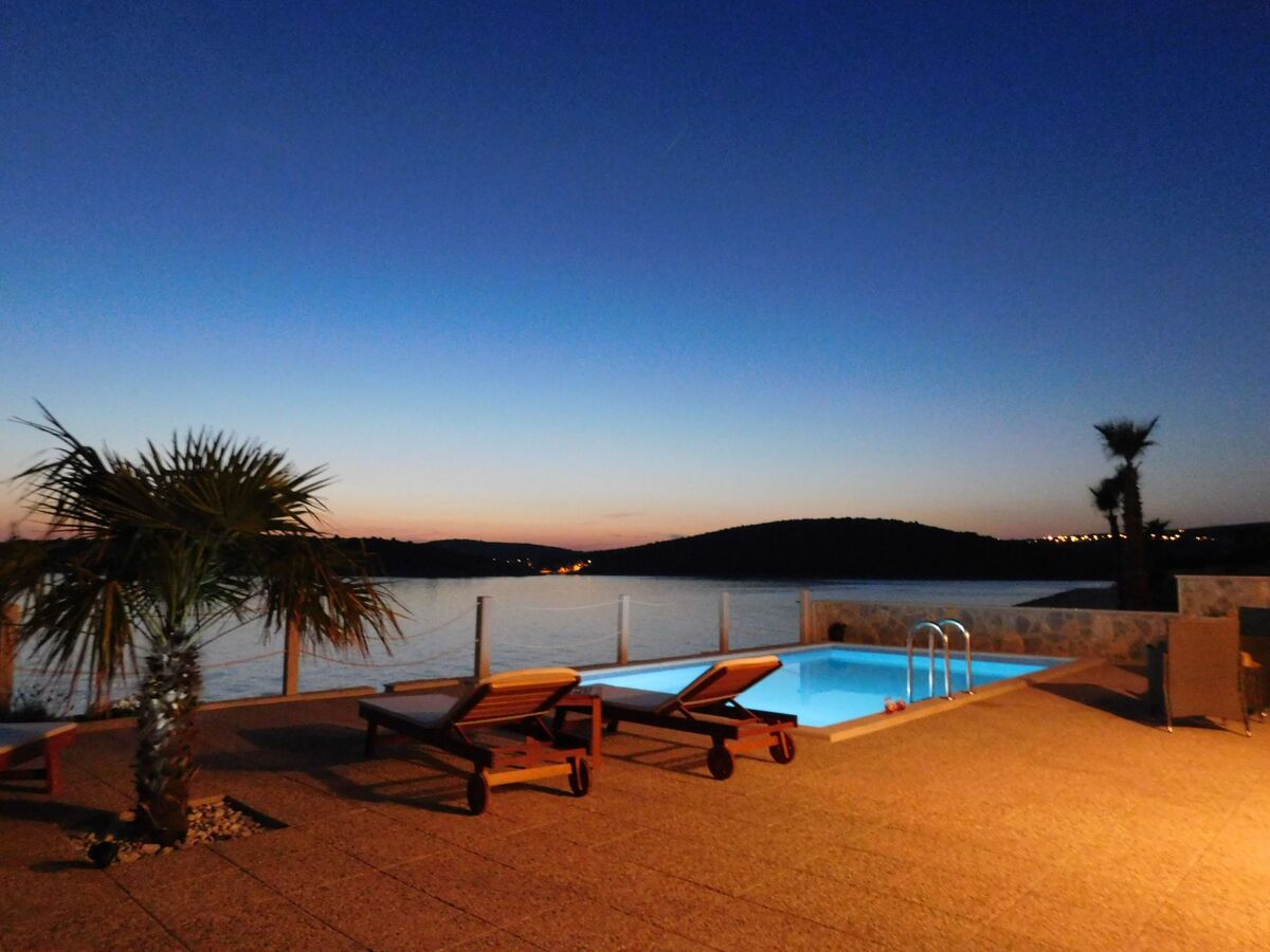 Maison Anamarija : piscine privée à 20 m de la plage - Photo 4