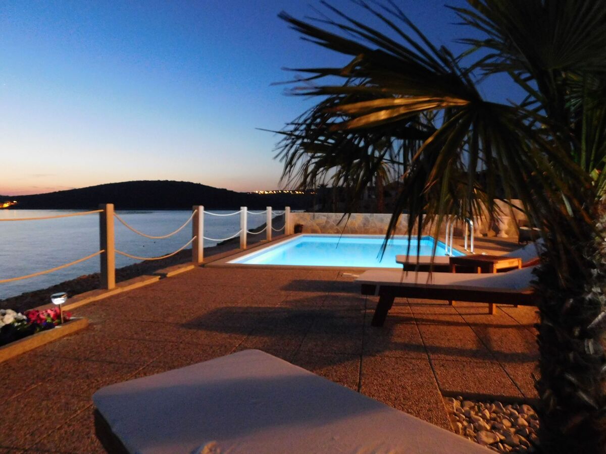 Maison Anamarija : piscine privée à 20 m de la plage - Photo 5