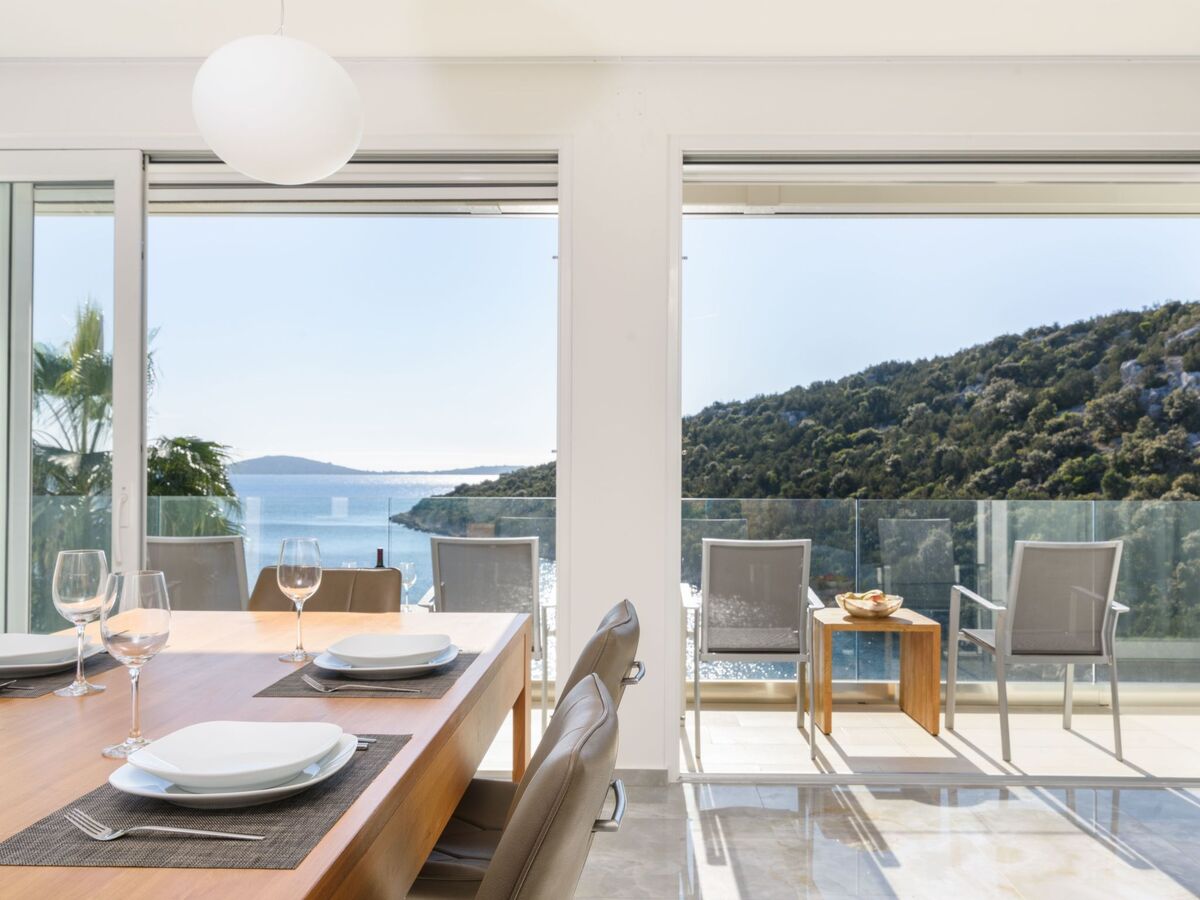 Villa avec plage privée de galets à Vinišće - Photo 7