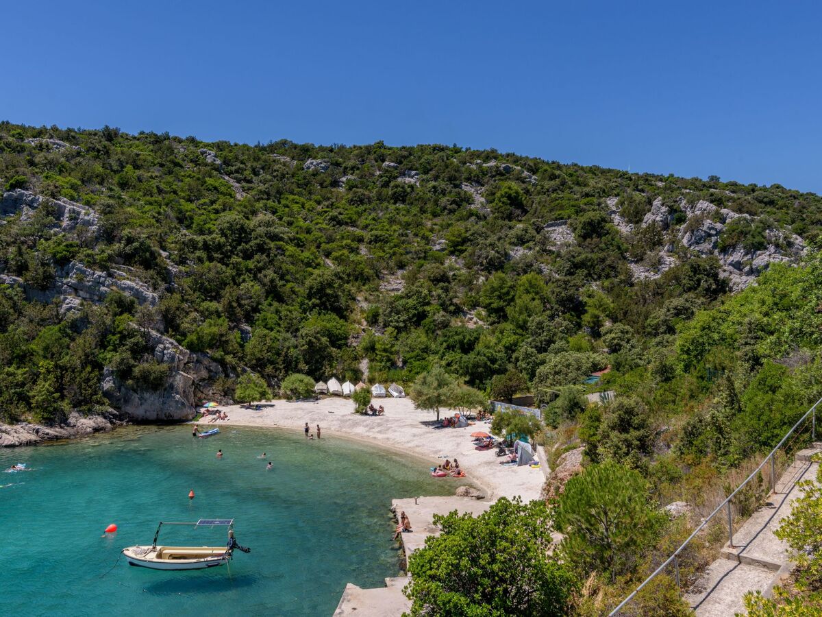 Villa avec plage privée de galets à Vinišće - Photo 24