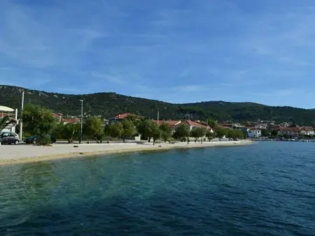 Location appartement à Vinišće, Marino