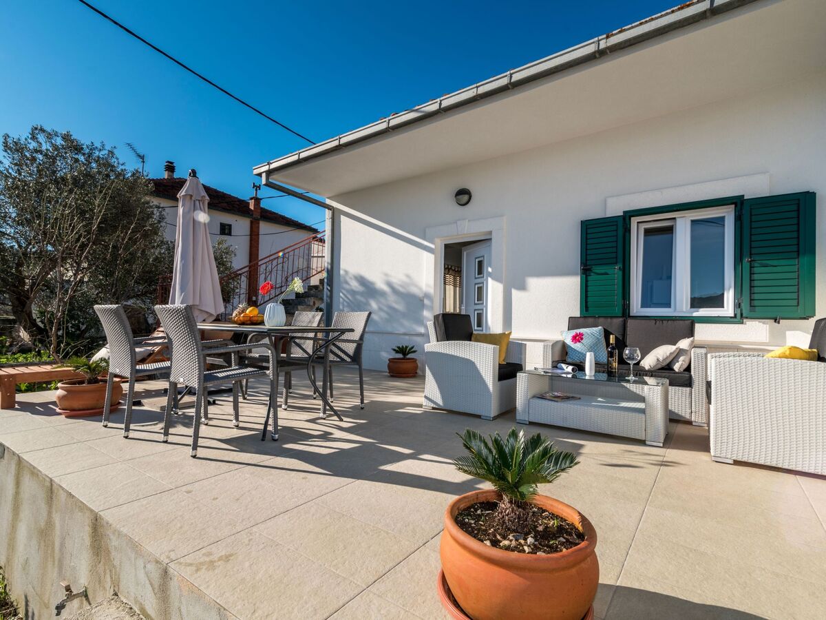 Maison moderne 30 m de la plage à Vinišće - Photo 17
