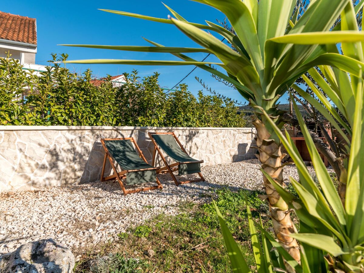 Maison moderne 30 m de la plage à Vinišće - Photo 21