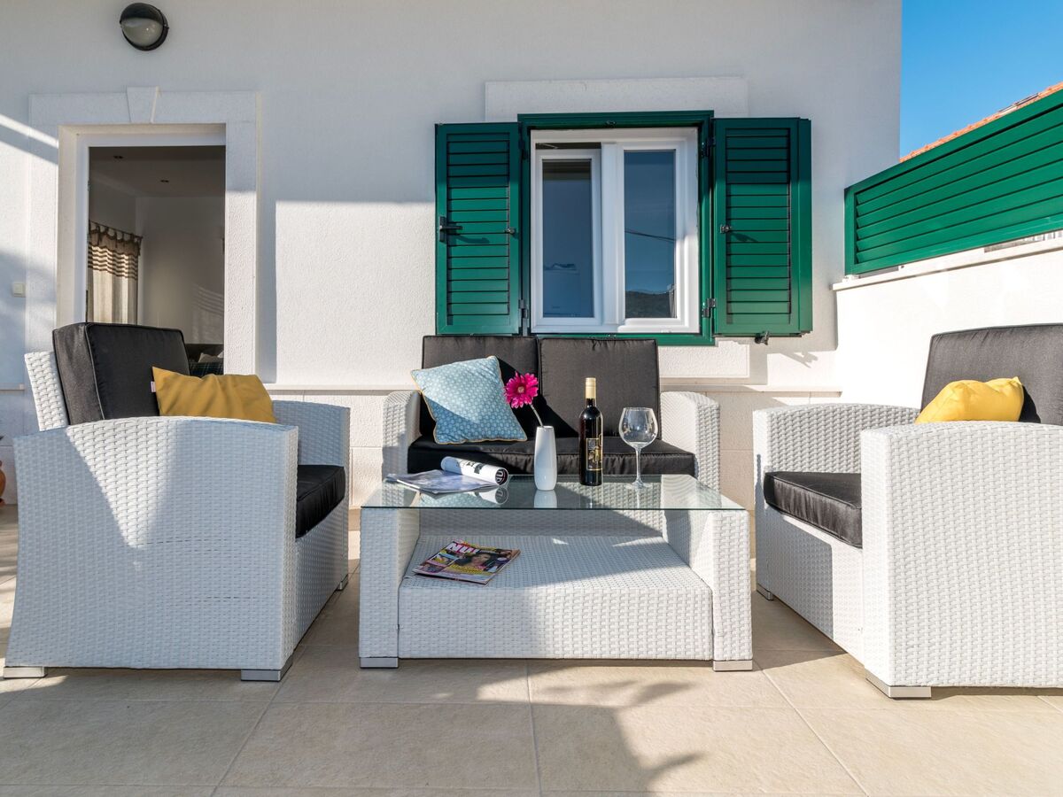 Maison moderne 30 m de la plage à Vinišće - Photo 23