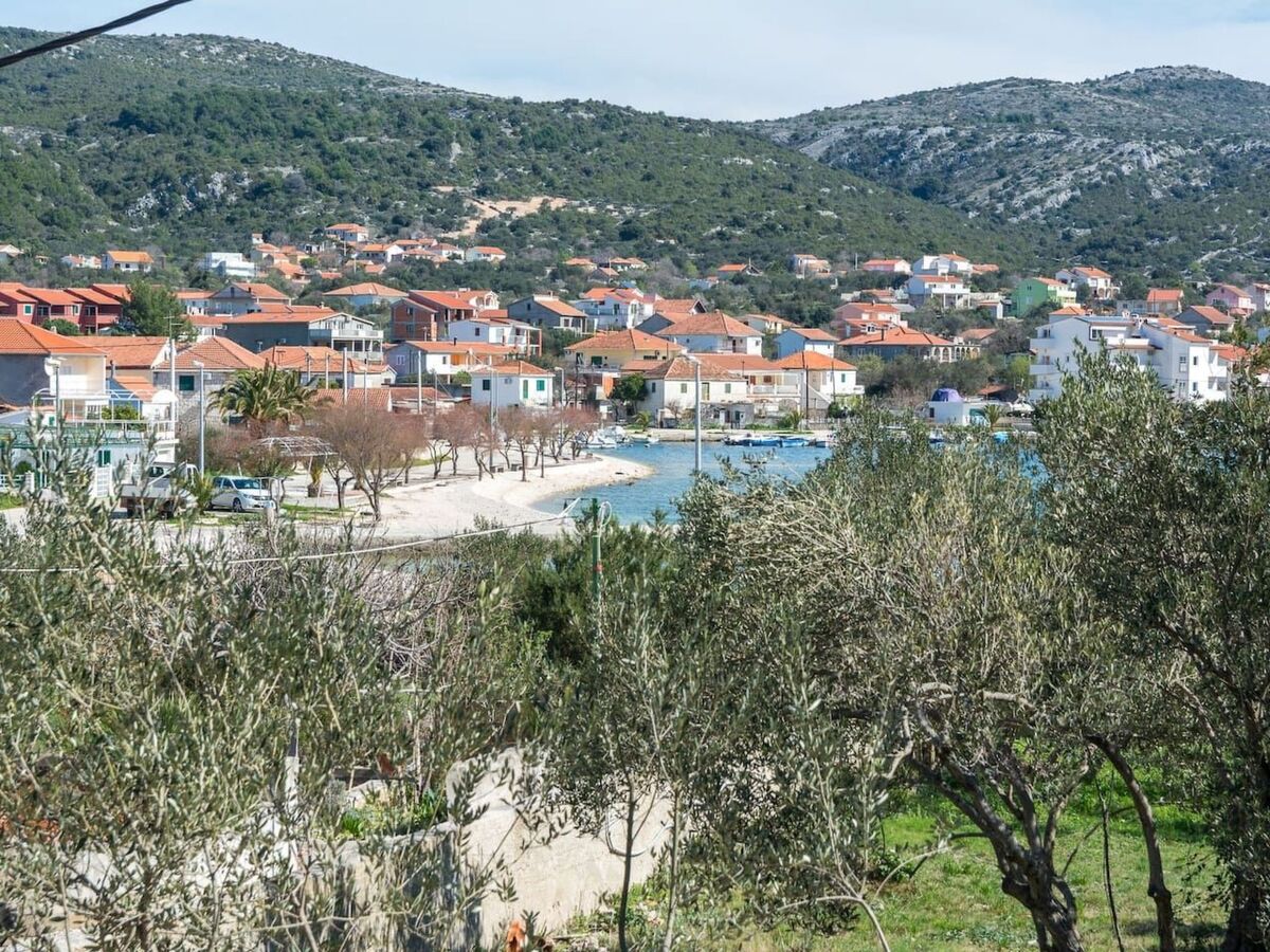 Maison moderne 30 m de la plage à Vinišće - Photo 24