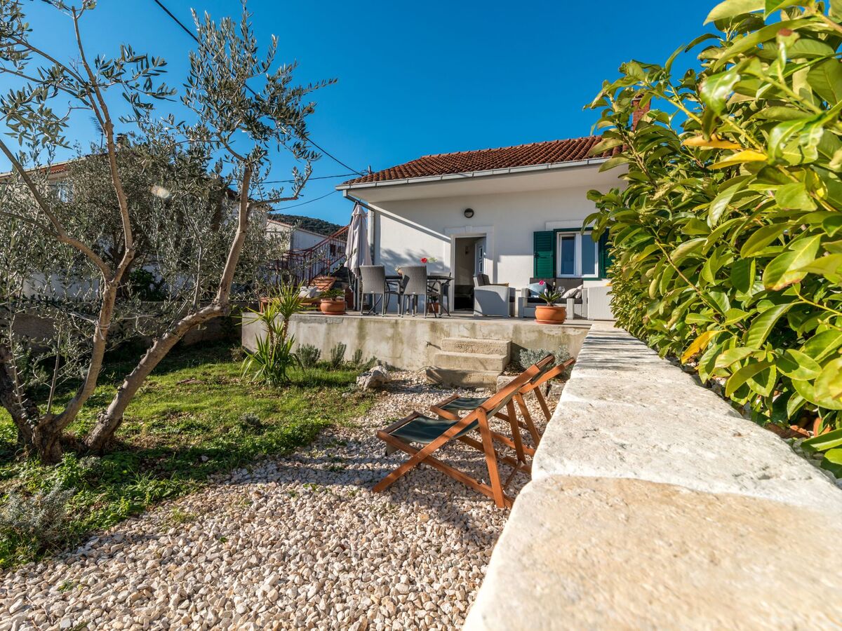 Maison moderne 30 m de la plage à Vinišće - Photo 33
