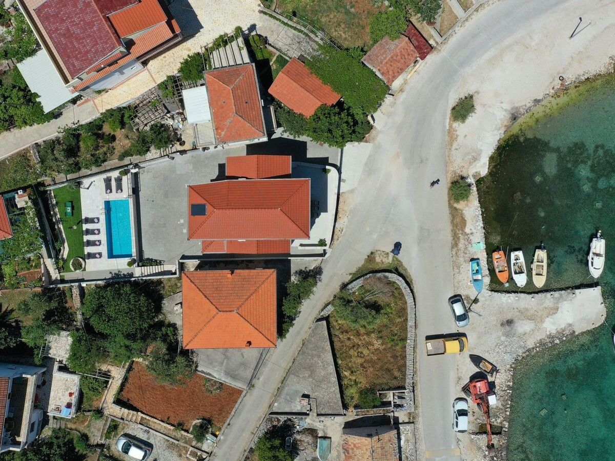 Villa Nina en pierre, accès plage 50 m, Vinišće - Photo 7