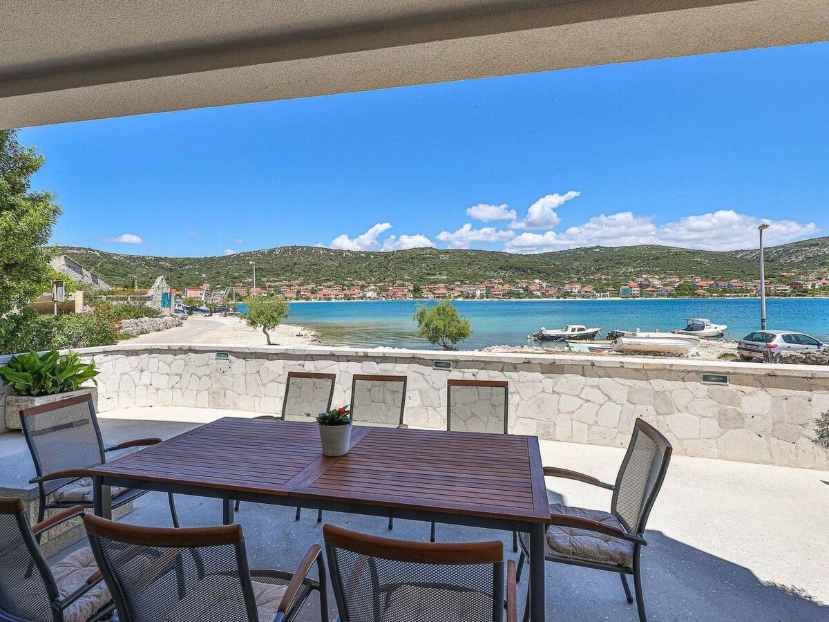 Villa Nina en pierre, accès plage 50 m, Vinišće - Photo 16