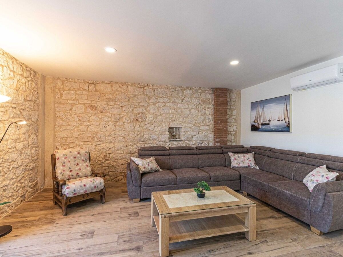 Villa Nina en pierre, accès plage 50 m, Vinišće - Photo 24