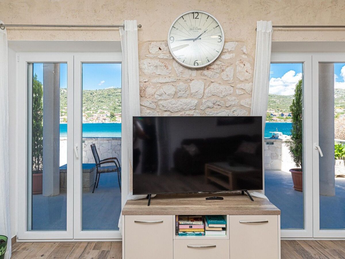 Villa Nina en pierre, accès plage 50 m, Vinišće - Photo 25