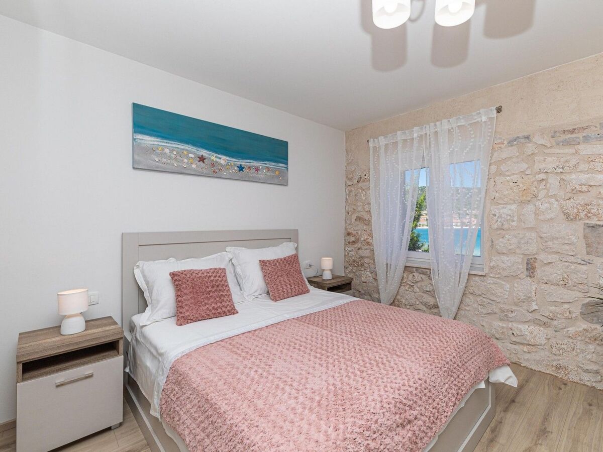 Villa Nina en pierre, accès plage 50 m, Vinišće - Photo 37