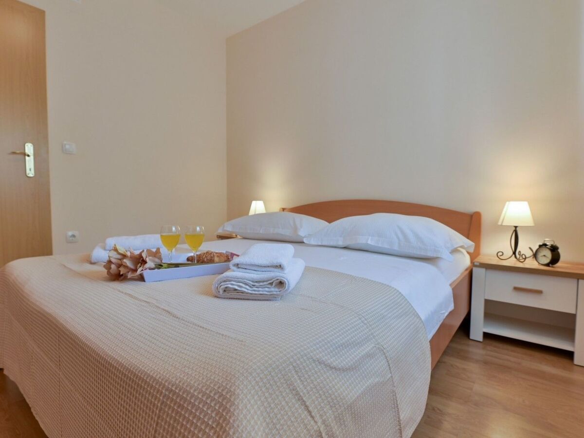 Maison 13 pers, 5 chambres à Mastrinka, 200 m de la mer - Photo 12