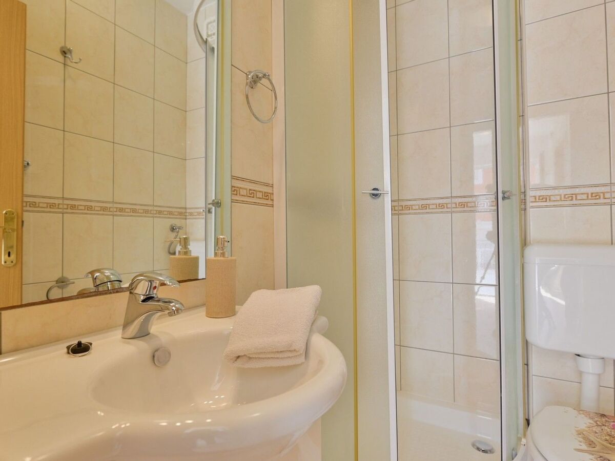 Maison 13 pers, 5 chambres à Mastrinka, 200 m de la mer - Photo 24