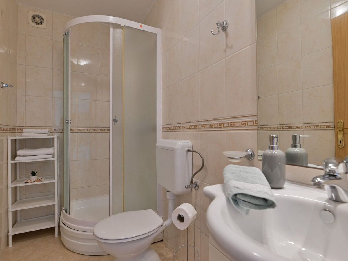 Maison 13 pers, 5 chambres à Mastrinka, 200 m de la mer - Photo 33