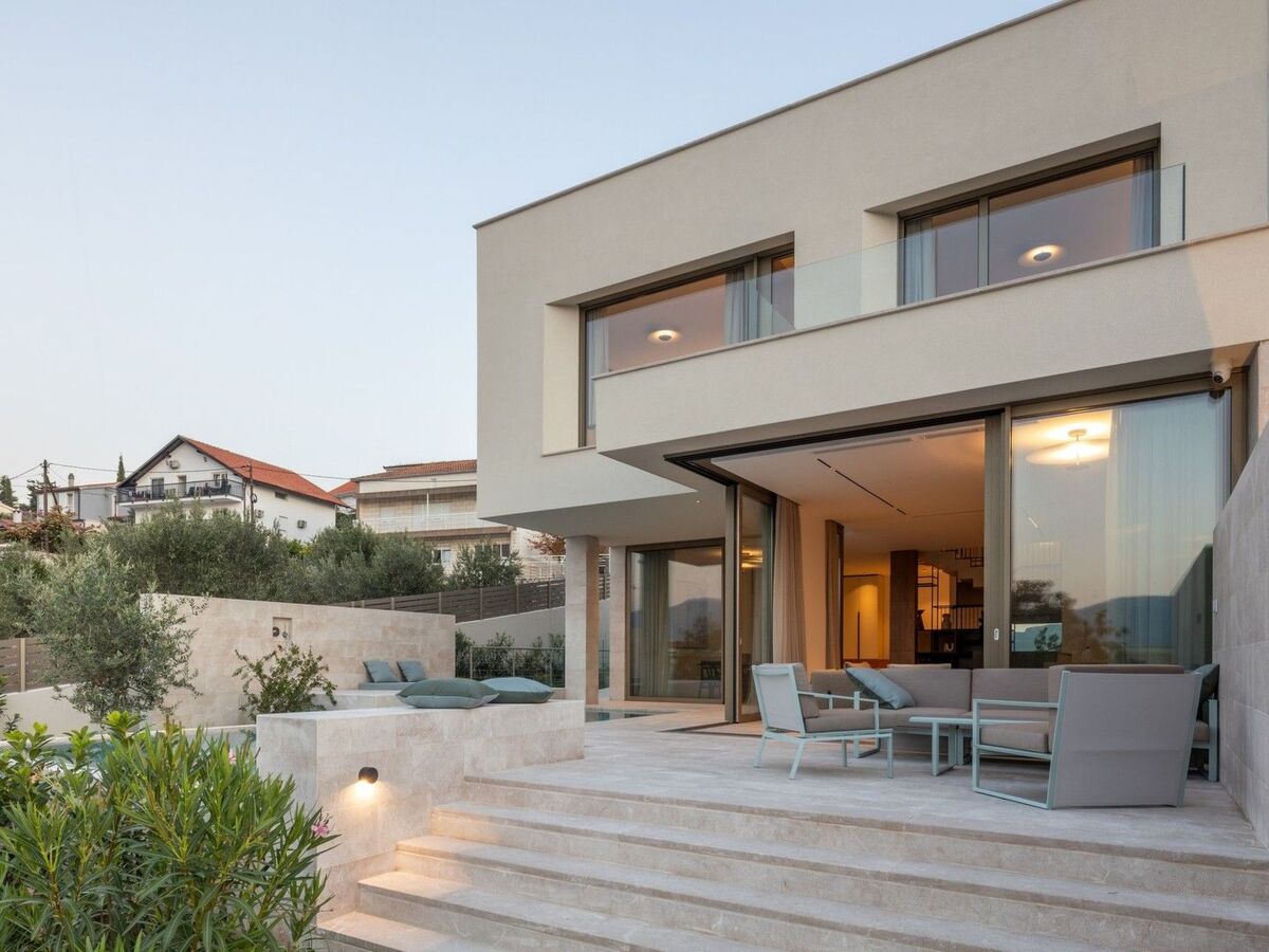 Villa Terra, maison 3 chambres à 30 m de la mer à Trogir - Photo 2