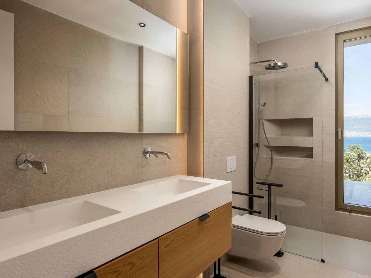 Villa Terra, maison 3 chambres à 30 m de la mer à Trogir - Photo 25