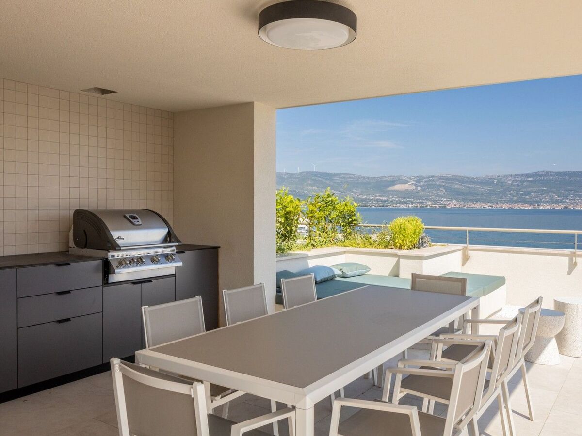 Villa Terra, maison 3 chambres à 30 m de la mer à Trogir - Photo 31