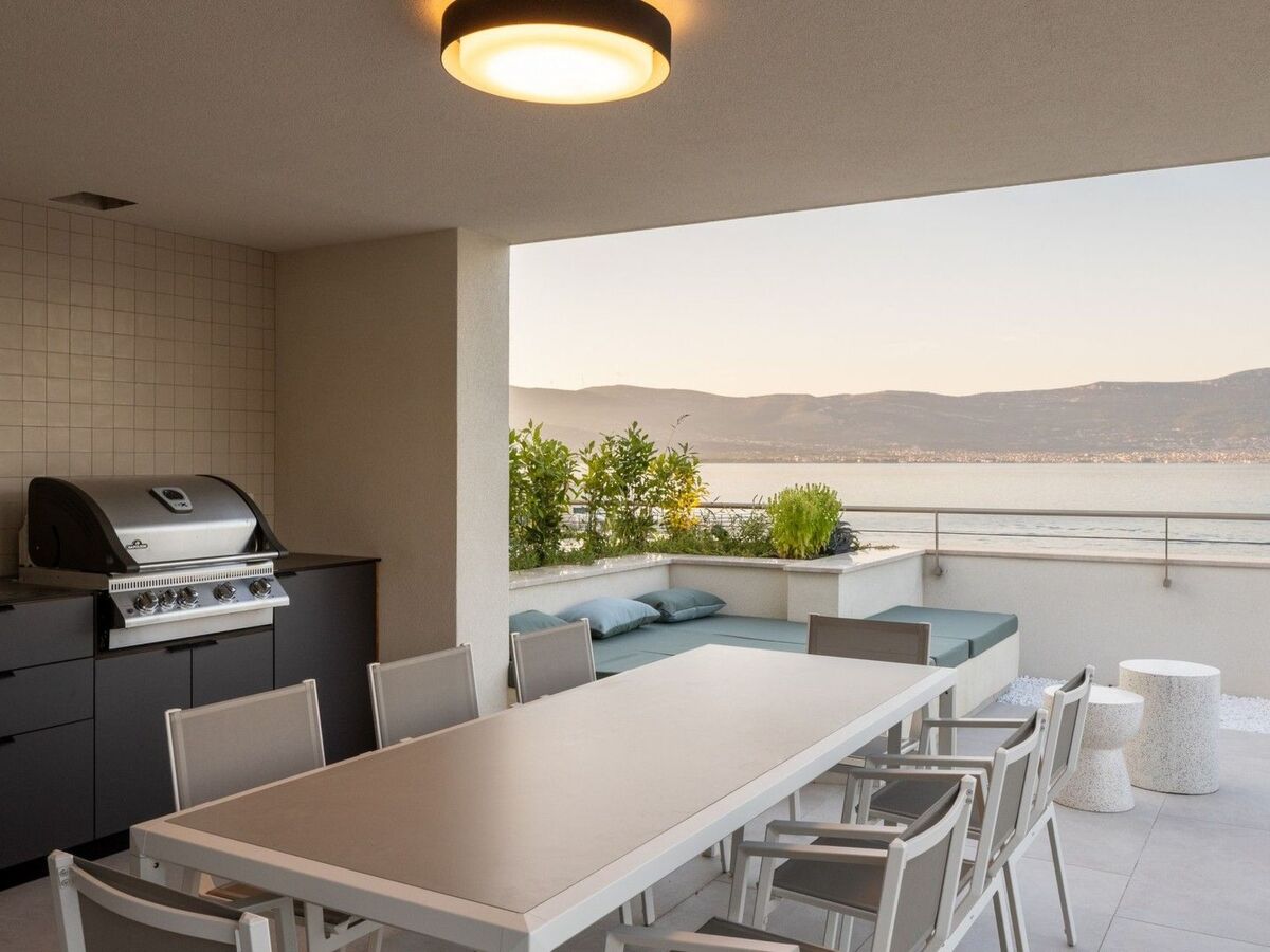Villa Terra, maison 3 chambres à 30 m de la mer à Trogir - Photo 41