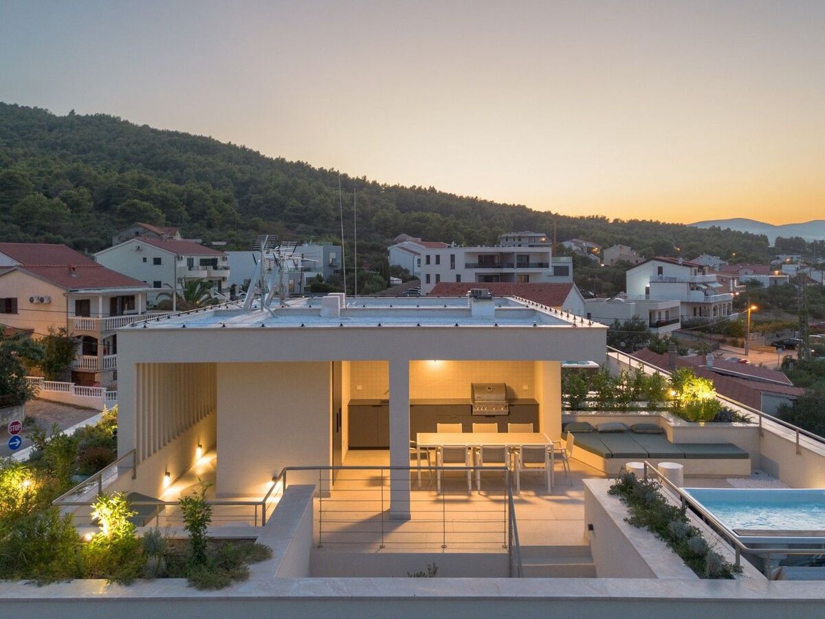Villa Terra, maison 3 chambres à 30 m de la mer à Trogir - Photo 48