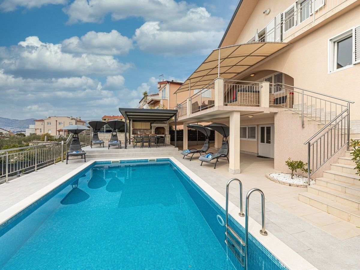 Villa Urban à Trogir : 6 chambres, piscine chauffée privée - Photo 7