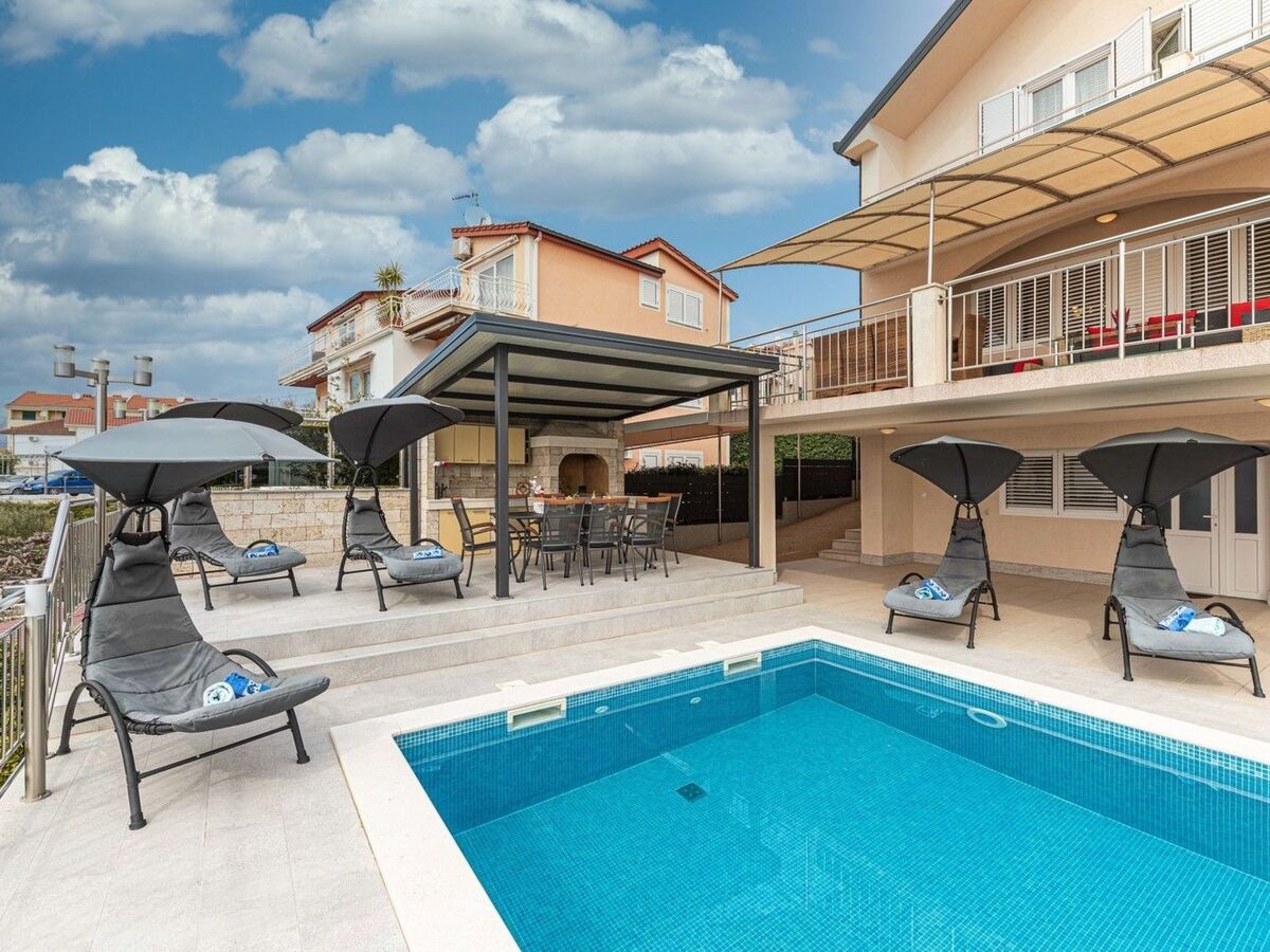 Villa Urban à Trogir : 6 chambres, piscine chauffée privée - Photo 9