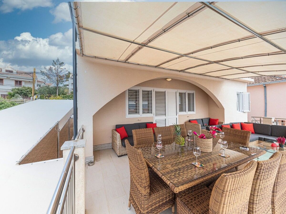 Villa Urban à Trogir : 6 chambres, piscine chauffée privée - Photo 14
