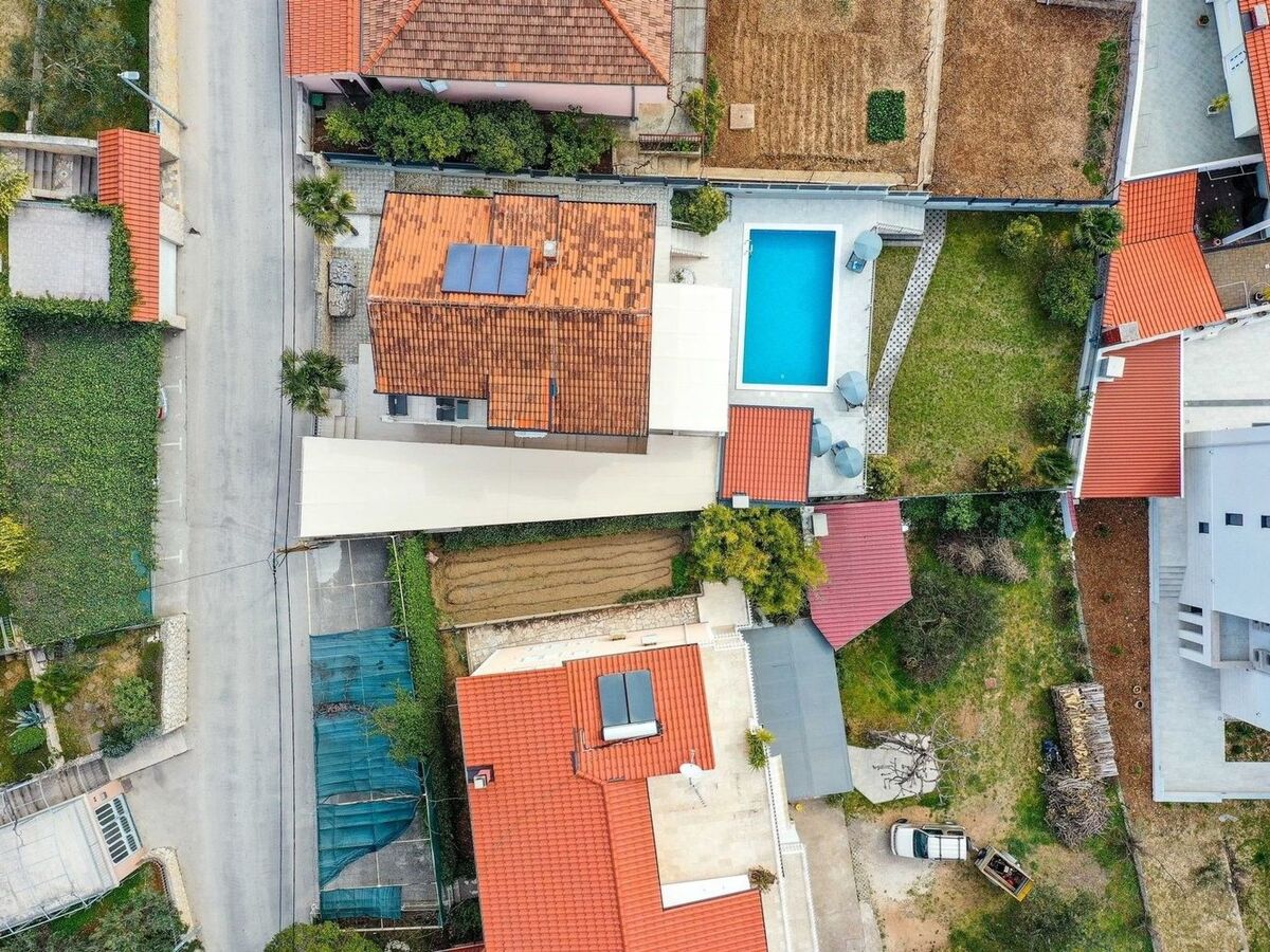 Villa Urban à Trogir : 6 chambres, piscine chauffée privée - Photo 32