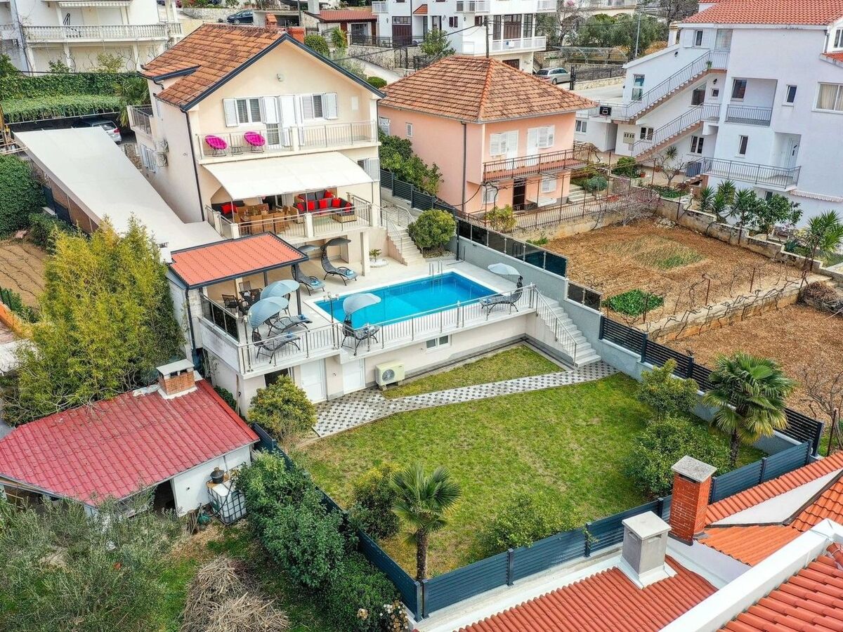 Villa Urban à Trogir : 6 chambres, piscine chauffée privée - Photo 36