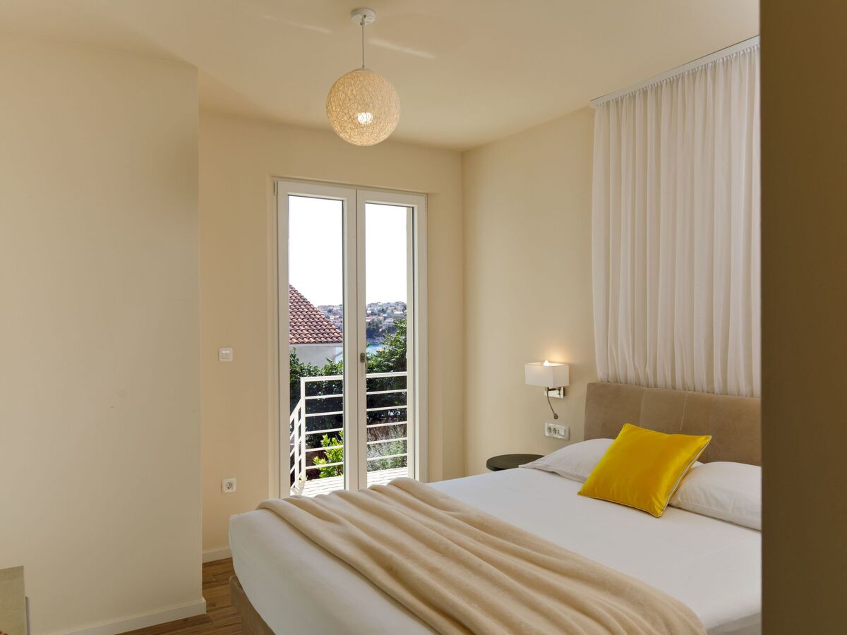 Villa Anadea avec jacuzzi extérieur à Trogir - Photo 17