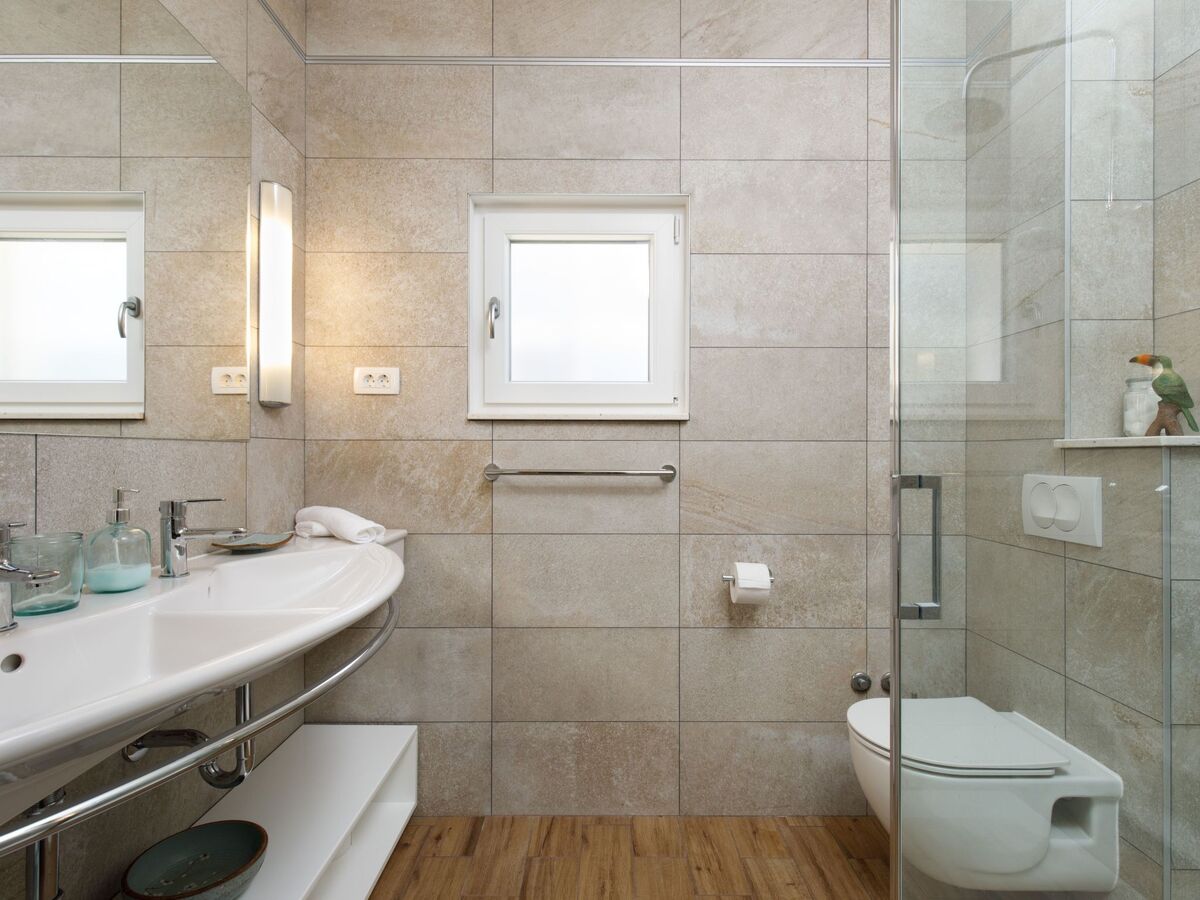 Villa Anadea avec jacuzzi extérieur à Trogir - Photo 21