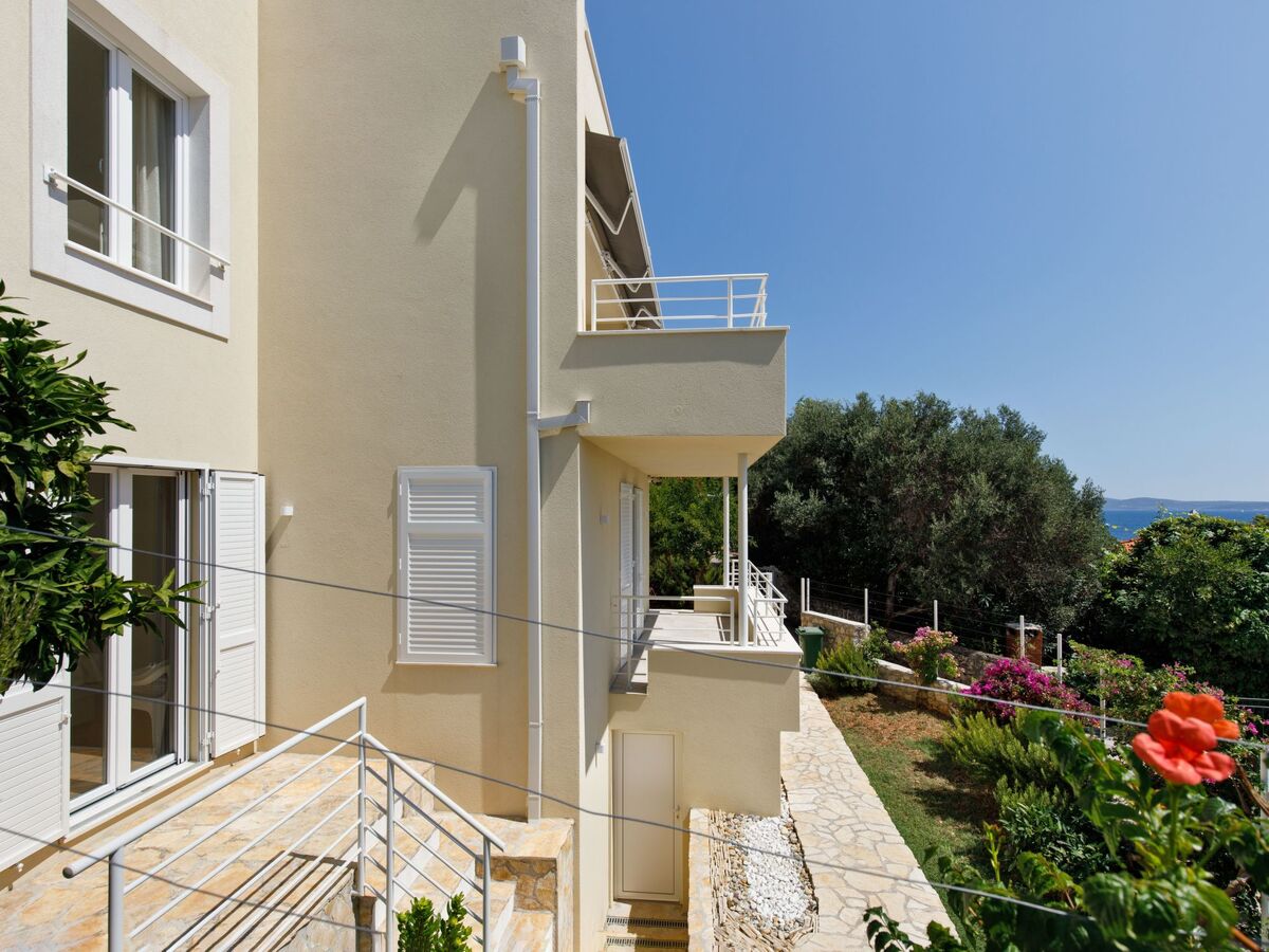 Villa Anadea avec jacuzzi extérieur à Trogir - Photo 43