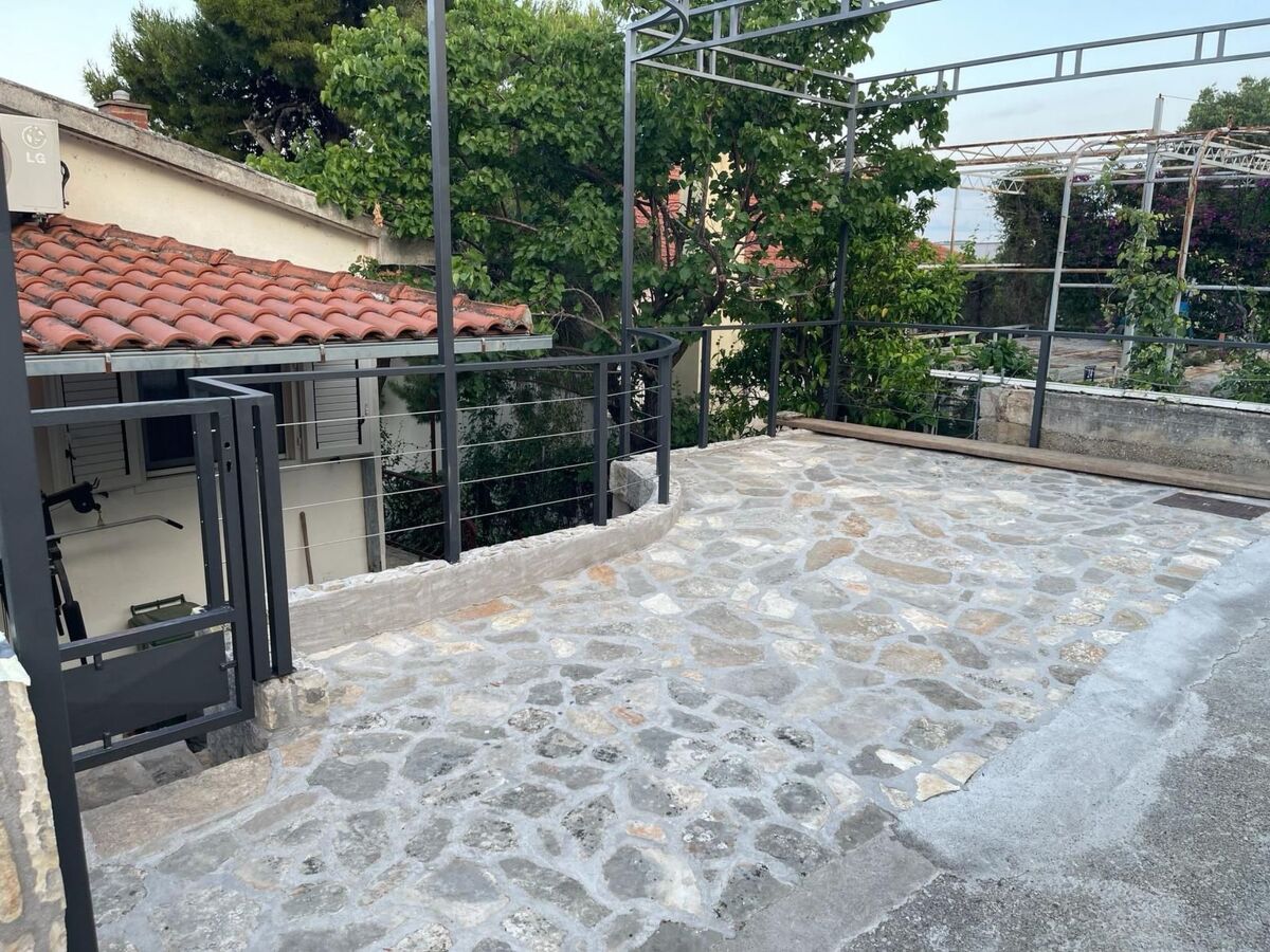 Maison Okrug Donji, parking privé et piscine face à la mer - Photo 37